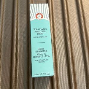 FIRST aid beauty vitamin C Brightening serum—1.7 fl oz